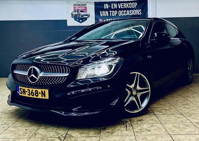 Zwart Occasion 2015 Mercedes CLA180 Shooting Brake AMG Stationwagen | € 13.000 (Goede deal) - Afbeelding 1/4
