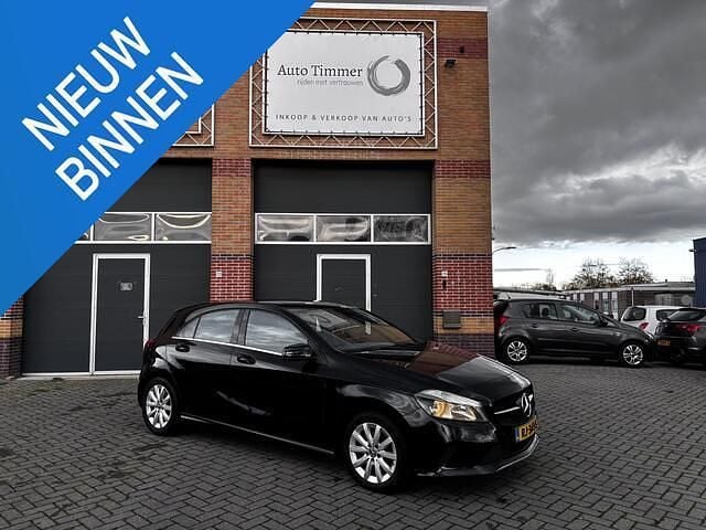 Zwart Gebruikt 2017 Mercedes A160 Business Hatchback | € 11.595 (Goede deal) - Afbeelding 1/4