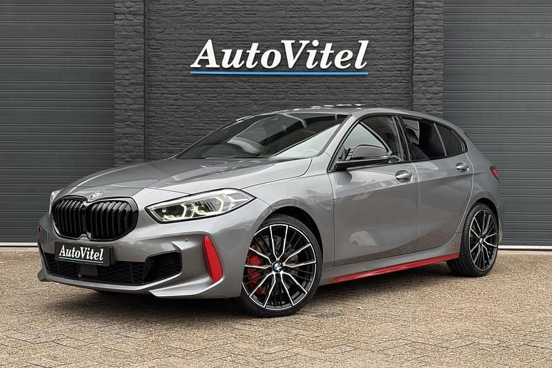 Grijs Gebruikt 2023 BMW 128 Executive Hatchback | € 35.945 (Super prijs) - Afbeelding 1/4