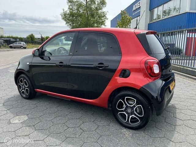 Occasion Smart ForFour Electric Drive Passion 60 kW (82 PK) 2018 Zwart Hatchback