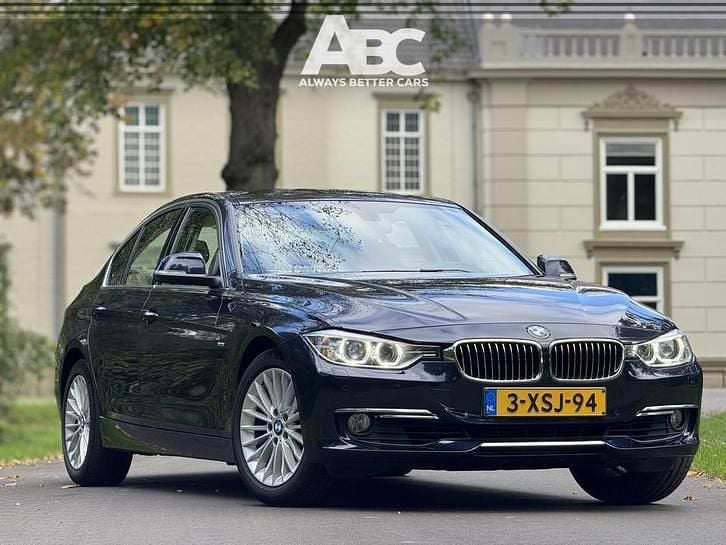 Blauw Gebruikt 2014 BMW 320 Executive Sedan | € 14.500 (Goede deal) - Afbeelding 1/4