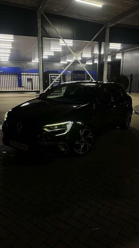 Zwart Gebruikt 2017 Renault Mégane IV GT Hatchback | € 13.249 (Goede deal) - Afbeelding 1/4