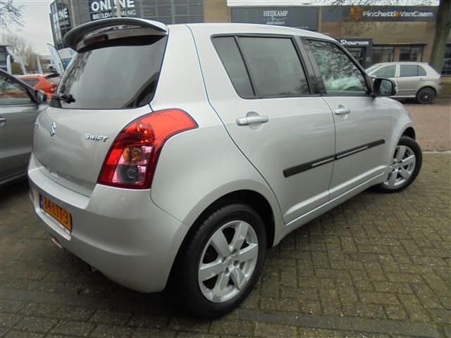 Occasion Suzuki Swift Limited 92 PK (67 kW) 2010 Grijs Hatchback