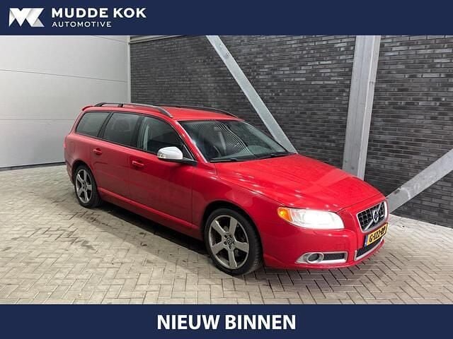 Rood Gebruikt 2010 Volvo V70 Summum Stationwagen | € 12.700 (Eerlijke prijs) - Afbeelding 1/4