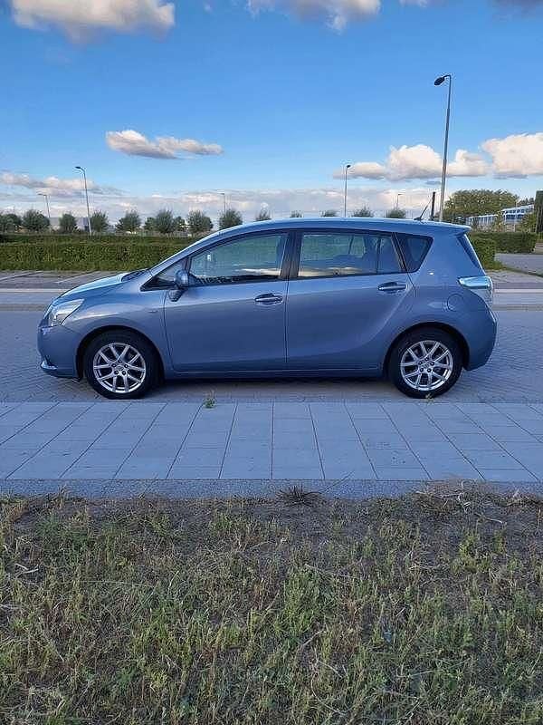 Blauw Gebruikt 2011 Toyota Verso MPV | € 6.750 (Iets duurder) - Afbeelding 1/4