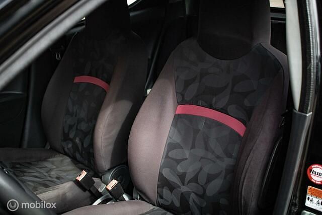 Zwart Gebruikt 2009 Suzuki Alto Exclusive Hatchback | € 1.999 (Goede deal) - Afbeelding 1/4