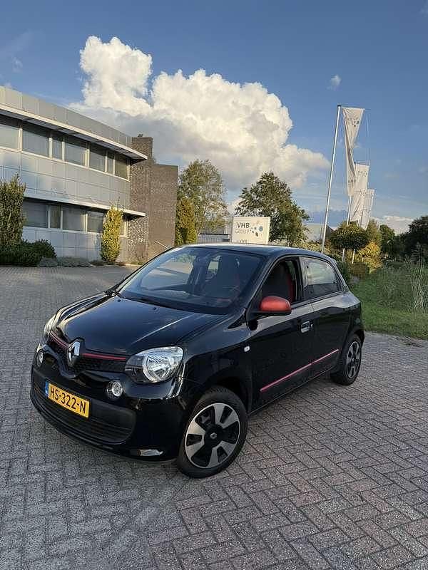 Zwart Gebruikt 2016 Renault Twingo Collection Hatchback | € 6.700 (Eerlijke prijs) - Afbeelding 1/4