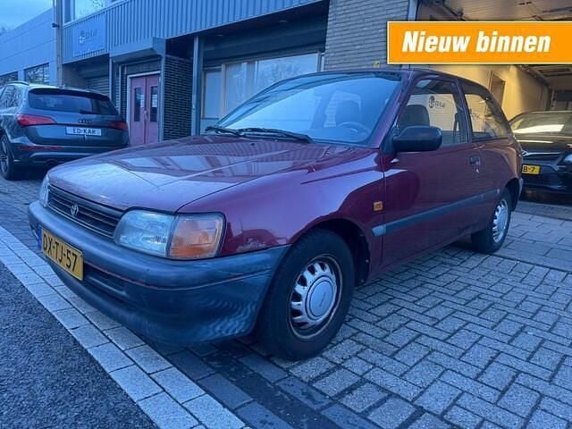 Rood Occasion 1992 Toyota Starlet XLi Hatchback | € 1.495 - Afbeelding 1/4