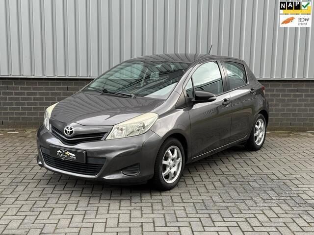 Grijs Gebruikt 2012 Toyota Yaris Comfort Hatchback | € 5.249 (Eerlijke prijs) - Afbeelding 1/4
