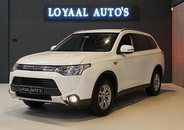 Occasion Mitsubishi Outlander Edition 121 PK (88 kW) 2015 Wit SUV