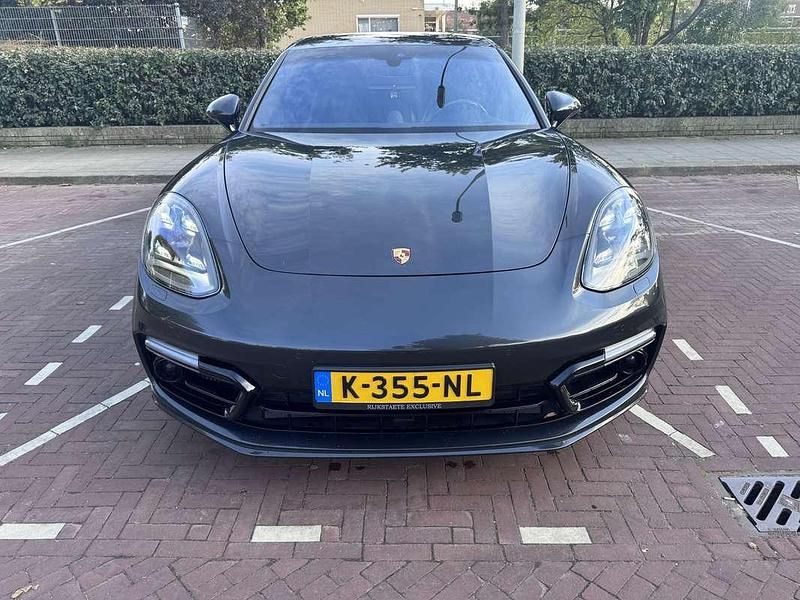 Occasion Porsche Panamera 330 PK (242 kW) 2017 Grijs Hatchback