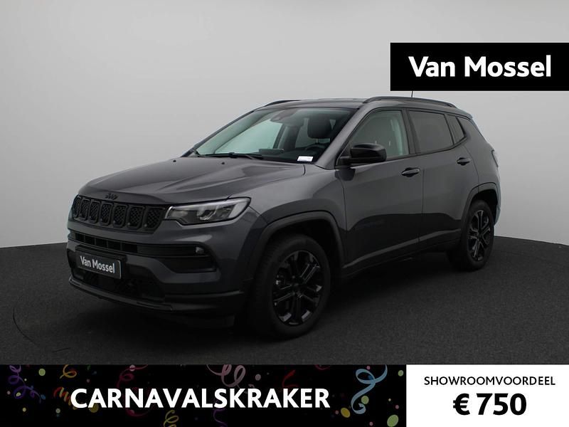 Grijs Occasion 2023 Jeep Compass Night Eagle SUV | € 28.944 (Eerlijke prijs) - Afbeelding 1/4