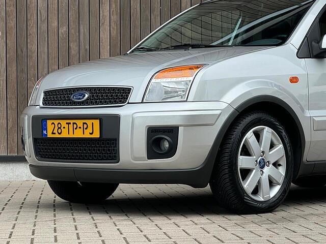 Occasion Ford Fusion Futura 101 PK (74 kW) 2008 Grijs (metallic) Hatchback