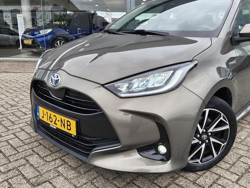 Occasion Toyota Yaris Hybrid Edition 2020 Groen (metallic) Hatchback
