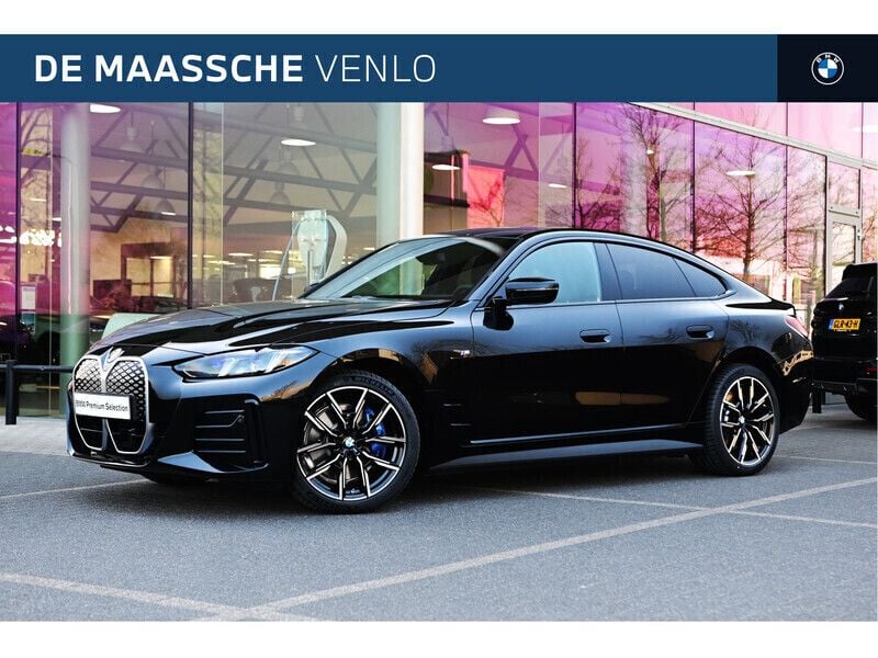 Saphirschwarz Gebruikt 2025 BMW i4 M Sport Sedan | € 51.450 (Eerlijke prijs) - Afbeelding 1/4