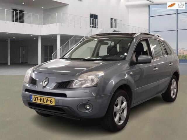 Grijs Gebruikt 2009 Renault Koleos Dynamique SUV | € 3.450 (Eerlijke prijs) - Afbeelding 1/4