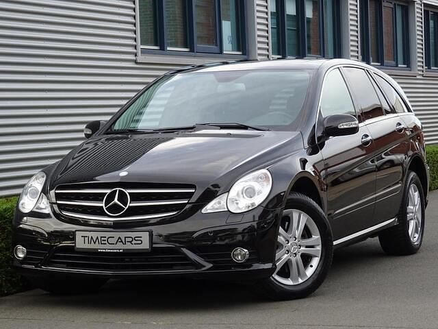 Zwart, metallic lak Gebruikt 2009 Mercedes R350 MPV | € 14.950 - Afbeelding 1/4