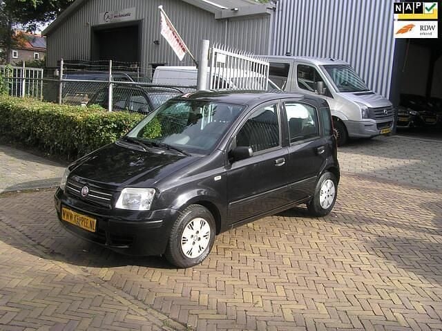 Zwart Gebruikt 2009 Fiat Panda Hatchback | € 2.950 (Eerlijke prijs) - Afbeelding 1/4