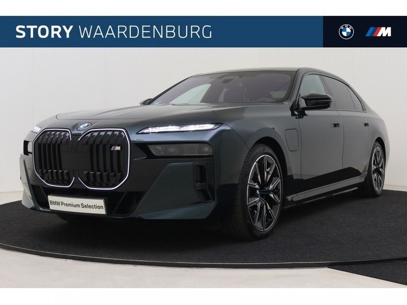 Bmw individual special request lakkleur (groen metallic) Gebruikt 2024 BMW M760e Executive Sedan | € 139.950 - Afbeelding 1/4