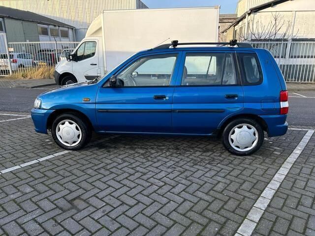 Occasion Mazda Demio 63 PK (46 kW) 1999 Blauw Hatchback