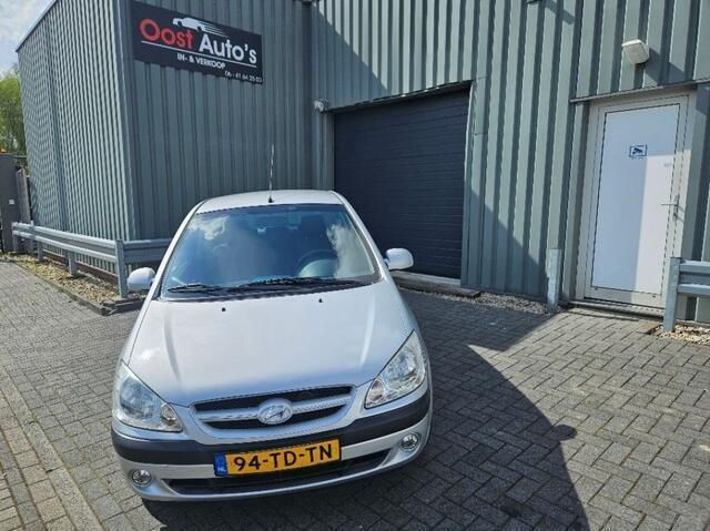 Grijs Gebruikt 2006 Hyundai Getz Hatchback | € 1.999 (Eerlijke prijs) - Afbeelding 1/4