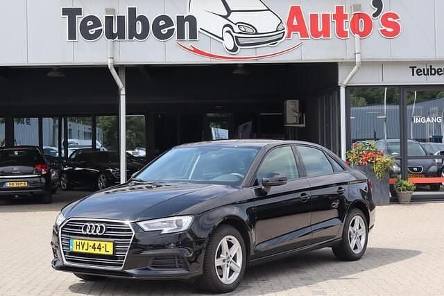 Zwart Gebruikt 2018 Audi A3 Sedan | € 14.895 (Super prijs) - Afbeelding 1/4