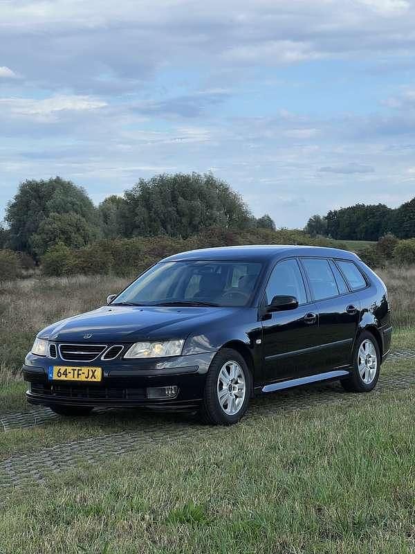 Zwart Occasion 2006 Saab 9-3 Linear Stationwagen | € 2.750 (Eerlijke prijs) - Afbeelding 1/4