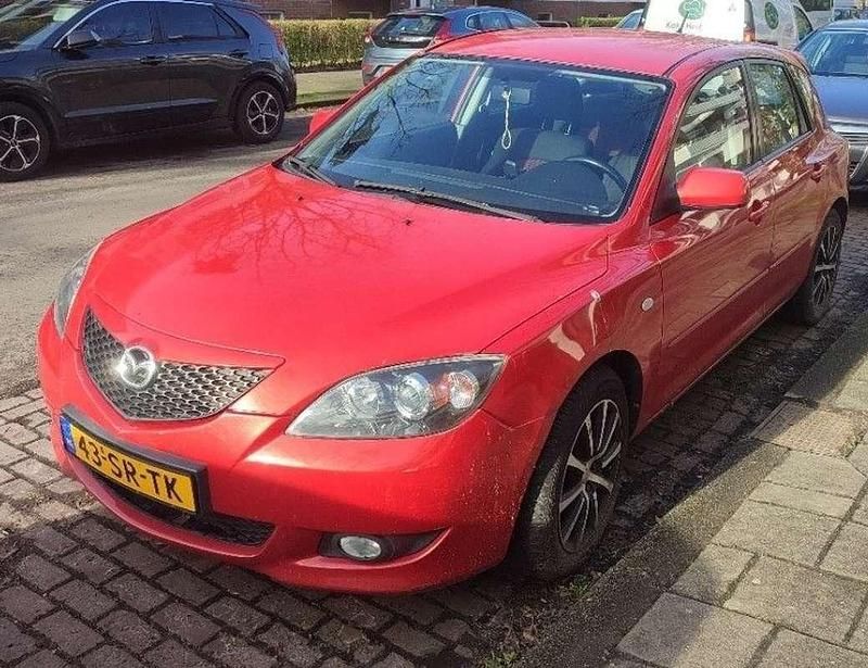 Gebruikt 2006 Mazda 3 Exclusive Sedan | € 2.490 (Eerlijke prijs) - Afbeelding 1/4