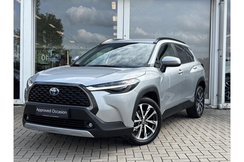 Gebruikt 2024 Toyota Corolla Cross Style SUV | € 38.749 - Afbeelding 1/1