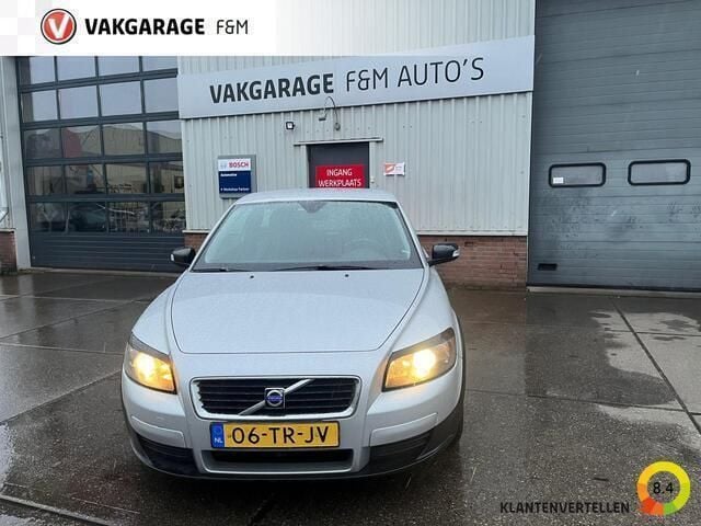 Grijs Gebruikt 2007 Volvo C30 Hatchback | € 2.950 (Eerlijke prijs) - Afbeelding 1/4