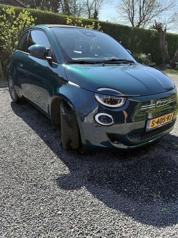 Blauw Gebruikt 2021 Fiat 500e Icon Cabriolet | € 18.950 (Eerlijke prijs) - Afbeelding 1/4
