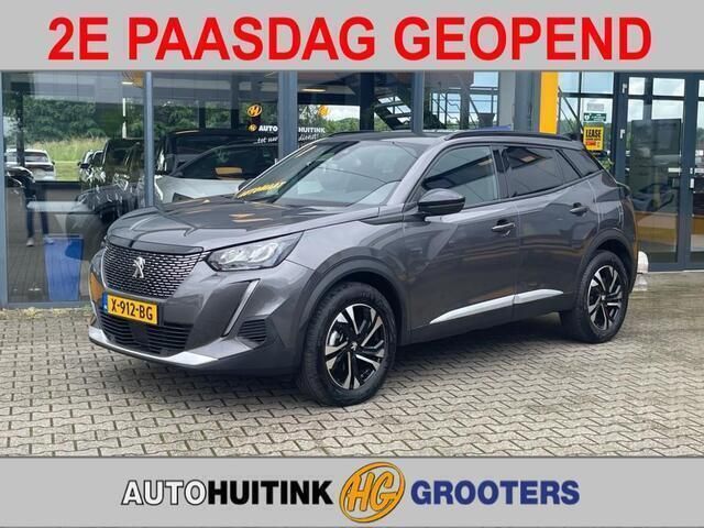 Grijs, metallic lak Occasion 2023 Peugeot 2008 Allure SUV | € 26.390 (Iets duurder) - Afbeelding 1/4