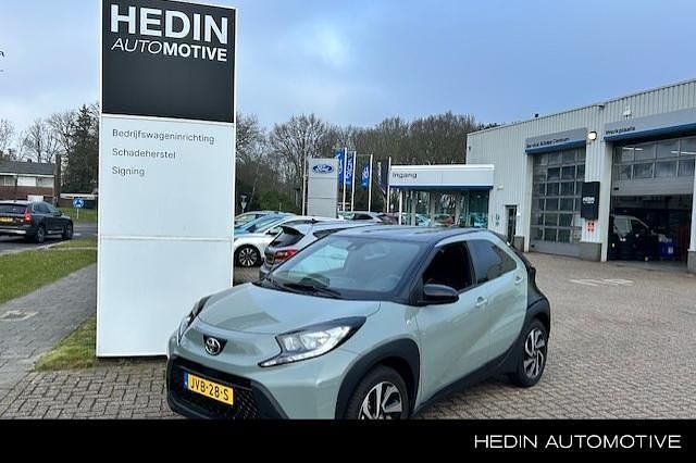 Groen Occasion 2025 Toyota Aygo X Envy SUV | € 18.950 (Goede deal) - Afbeelding 1/4
