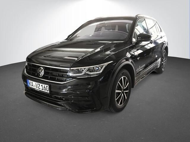 Zwart Gebruikt 2023 VW Tiguan R-line SUV | € 52.363 - Afbeelding 1/4