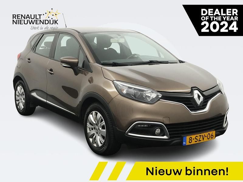 Bruin Gebruikt 2014 Renault Captur Expression SUV | € 7.740 (Eerlijke prijs) - Afbeelding 1/3