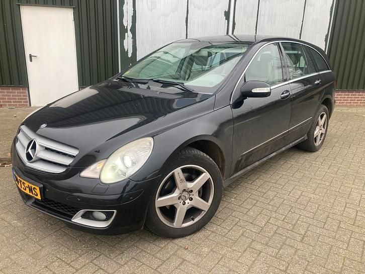 Occasion 2007 Mercedes R350 MPV | € 6.745 (Super prijs) - Afbeelding 1/4