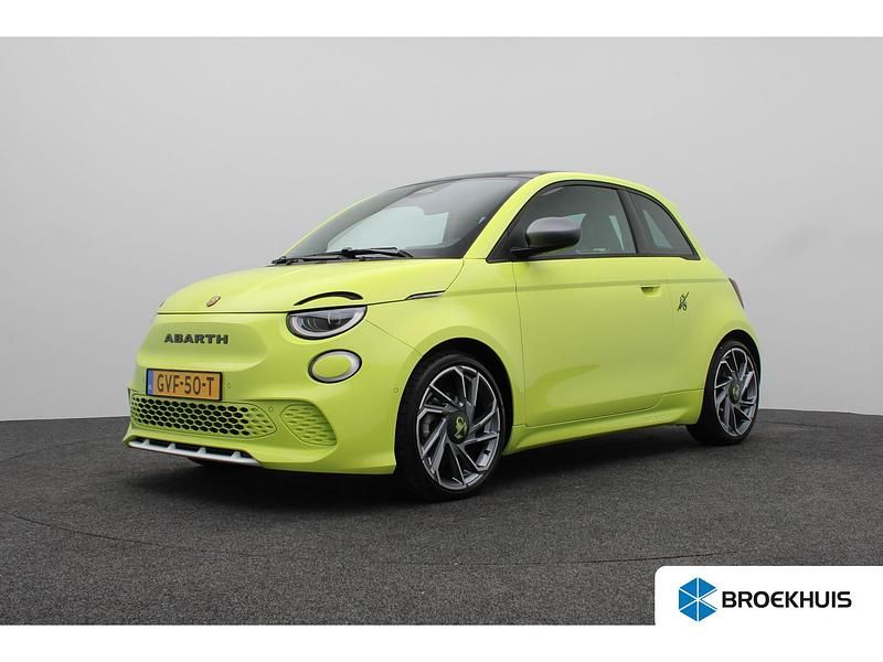 Groen Gebruikt 2024 Abarth 595 Turismo Hatchback | € 27.395 - Afbeelding 1/4