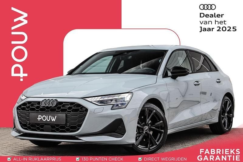 Grijs Gebruikt 2024 Audi A3 Sportback Advanced Hatchback | € 36.450 (Eerlijke prijs) - Afbeelding 1/4