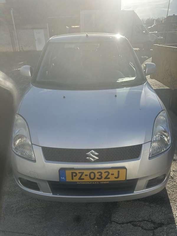 Occasion Suzuki Swift 92 PK (67 kW) 2007 Grijs Hatchback