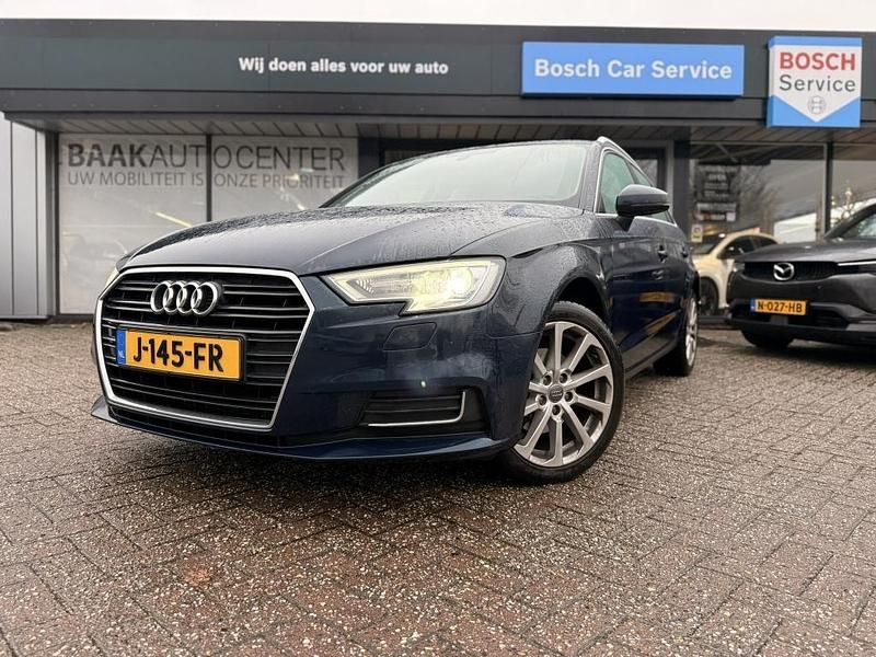 Occasion Audi A3 Sportback Premium 2020 Blauw Hatchback