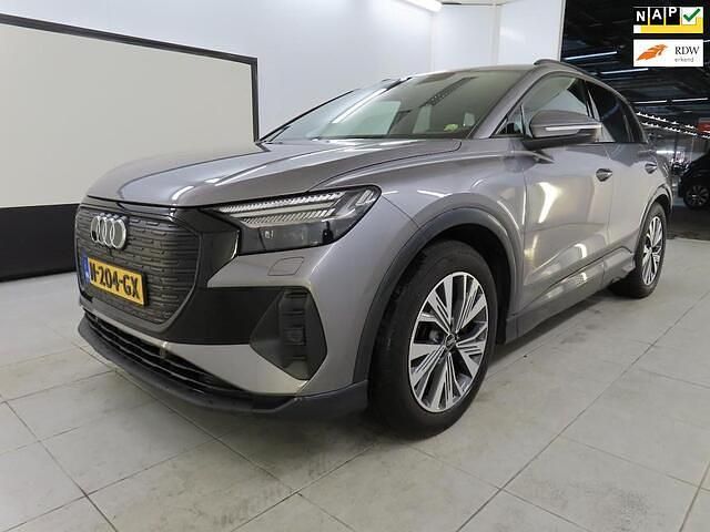 Grijs Gebruikt 2021 Audi Q4 e-tron Advanced Plus SUV | € 21.700 (Goede deal) - Afbeelding 1/4