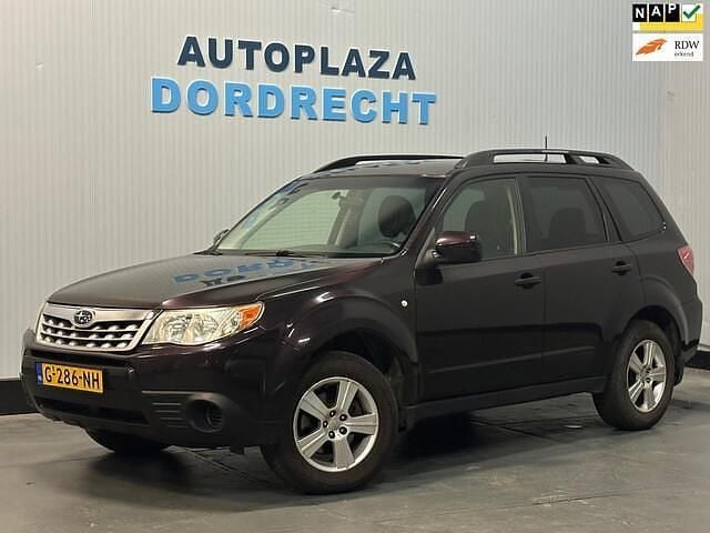 Paars Gebruikt 2013 Subaru Forester SUV | € 13.845 (Eerlijke prijs) - Afbeelding 1/4