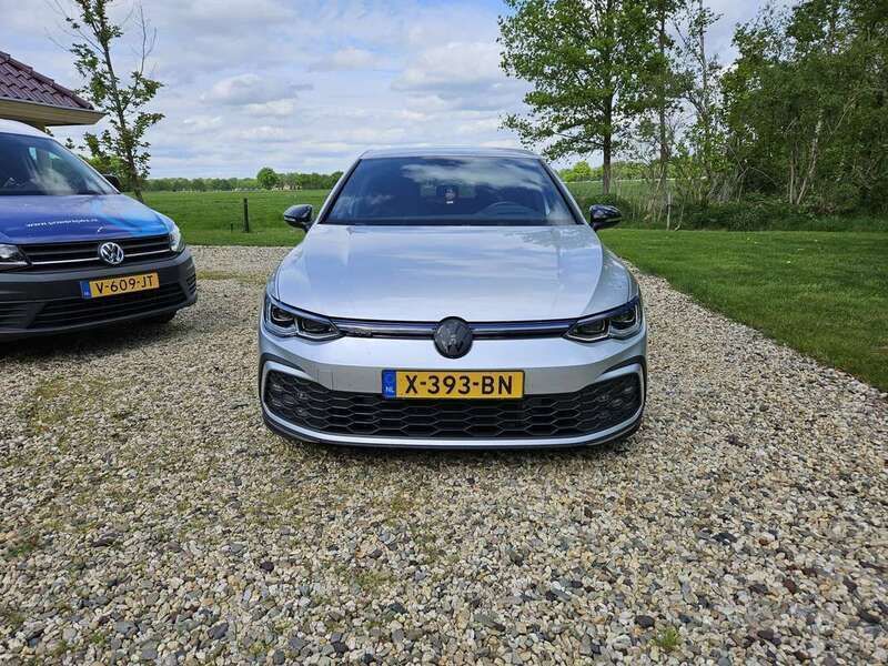 Zilver Gebruikt 2021 VW Golf VIII GTE Stationwagen | € 27.500 (Eerlijke prijs) - Afbeelding 1/4