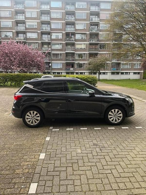 Gebruikt 2020 Seat Arona SUV | € 13.990 (Super prijs) - Afbeelding 1/4