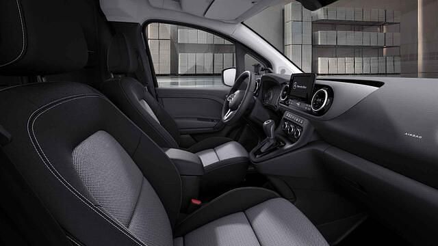 Nieuw Mercedes eCitan 89 kW (122 PK) 2025 Zwart Van