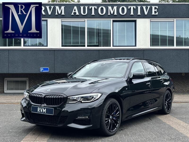 Zwart Gebruikt 2021 BMW 330 M Sport Stationwagen | € 38.899 (Eerlijke prijs) - Afbeelding 1/4