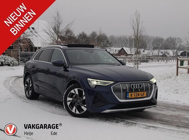 Blauw Occasion 2020 Audi e-tron S-Line SUV | € 27.495 (Super prijs) - Afbeelding 1/4