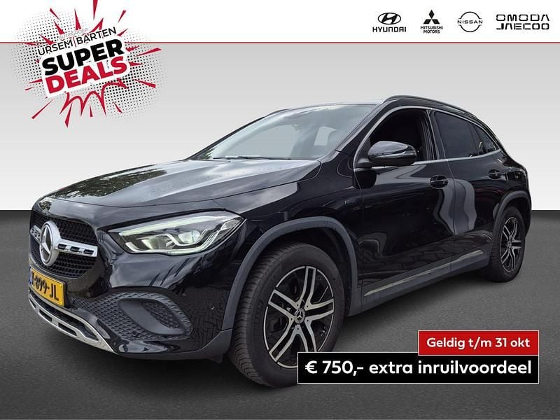 Zwart Gebruikt 2021 Mercedes GLA250 Business SUV | € 31.430 (Goede deal) - Afbeelding 1/4
