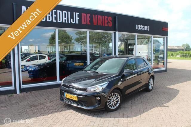 Zwart Gebruikt 2018 Kia Rio Hatchback | € 10.950 - Afbeelding 1/4