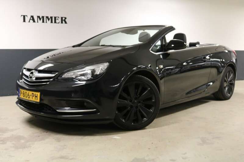 Zwart Gebruikt 2014 Opel Cascada Cosmo Cabriolet | € 9.750 (Eerlijke prijs) - Afbeelding 1/4